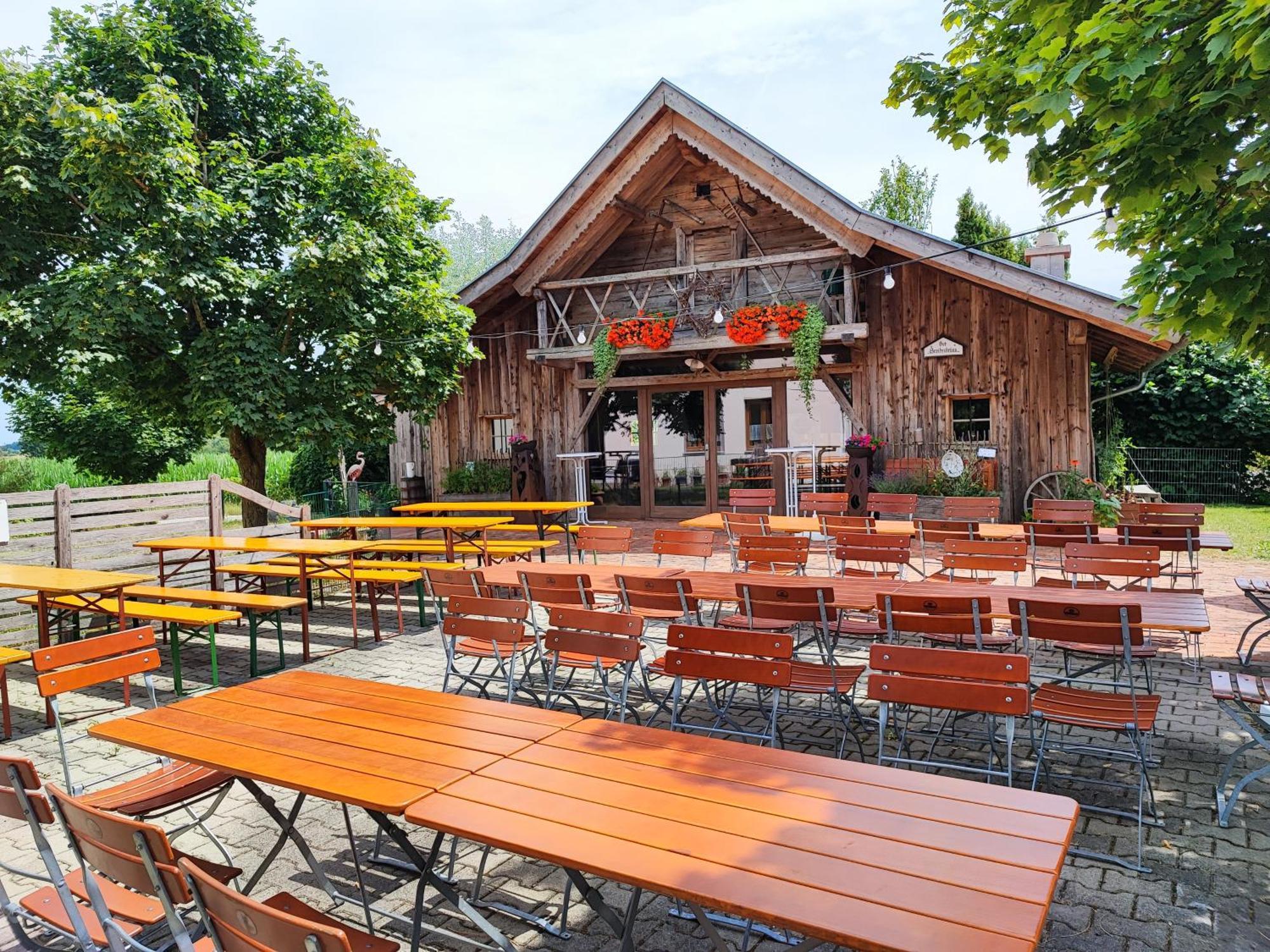 ホテル Wirtshaus Zur Bina フィルスビーブルク エクステリア 写真