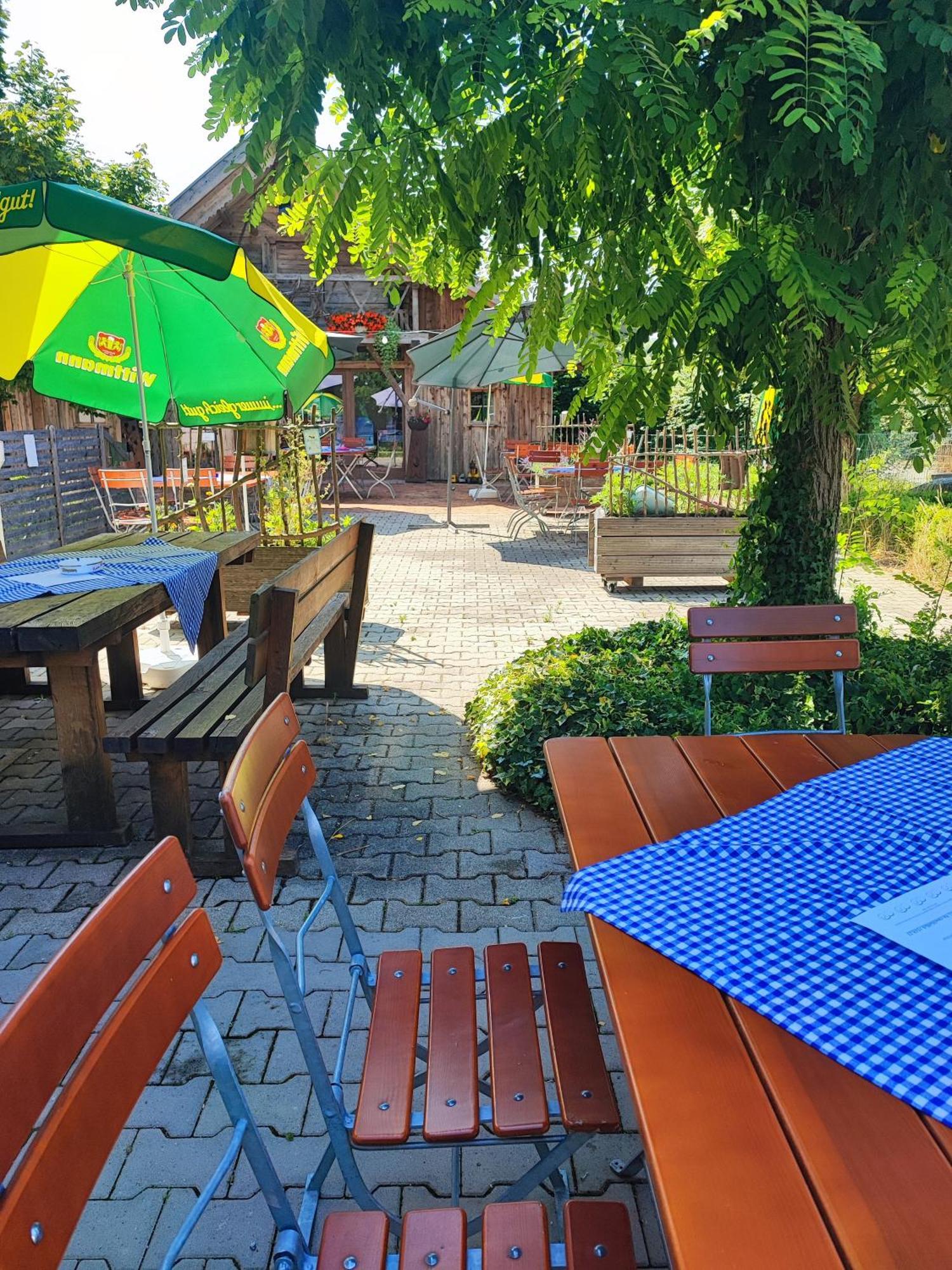 ホテル Wirtshaus Zur Bina フィルスビーブルク エクステリア 写真